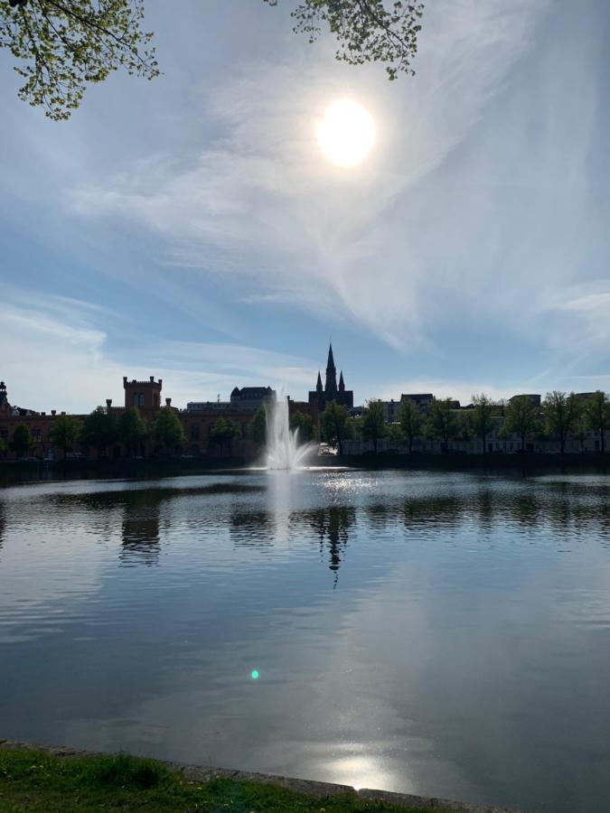 Apartment Am Schelfmarkt Schwerin  Exterior photo